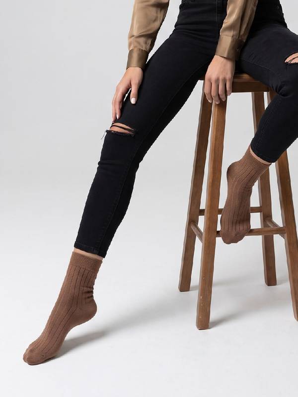 Brune klassiske bomuldsstrømper med rib fra Socks CPH – alternativt billede