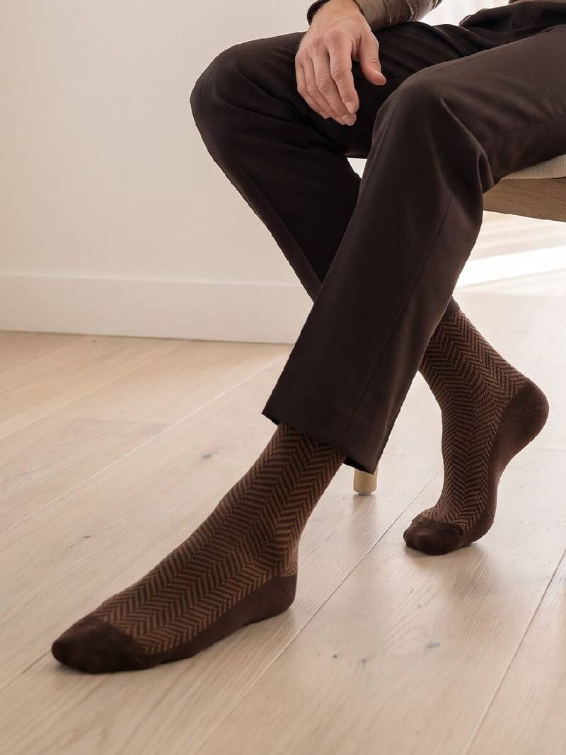 Brune herrestrømper med sildebensmønster fra Socks CPH